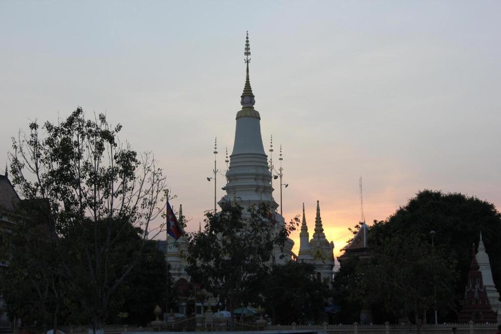 La Rose Hotel Boutique y Spa Phnom Penh Exterior foto